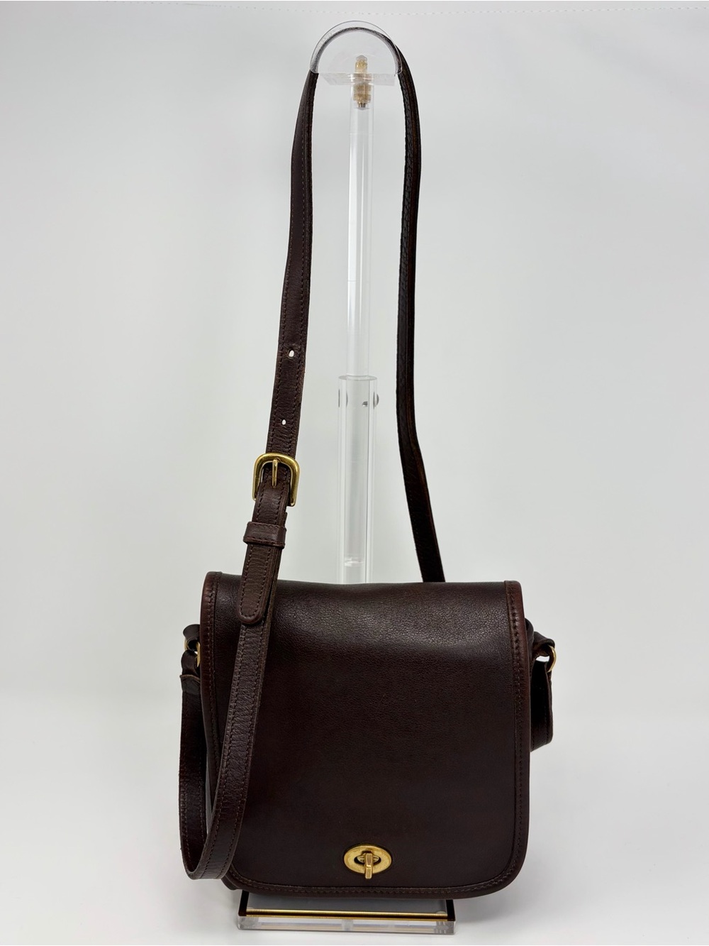 Vintage Coach Companion 9076 USA Made Brown Leather Crossbody Bag Brass Hardware